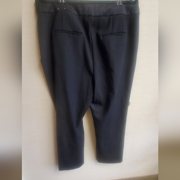 WHBM Black Tuxedo pleated taper pants 16 - Picture 2 of 5